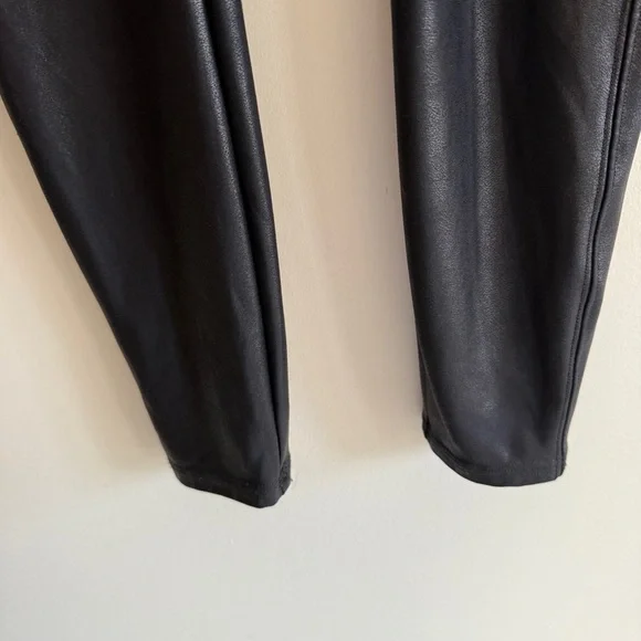 Spanx Faux Leather Black High Rise Black Legging Women's Small - Picture 13 of 15